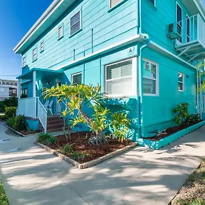 Cute One Bedroom At The Coral Apts Apartment