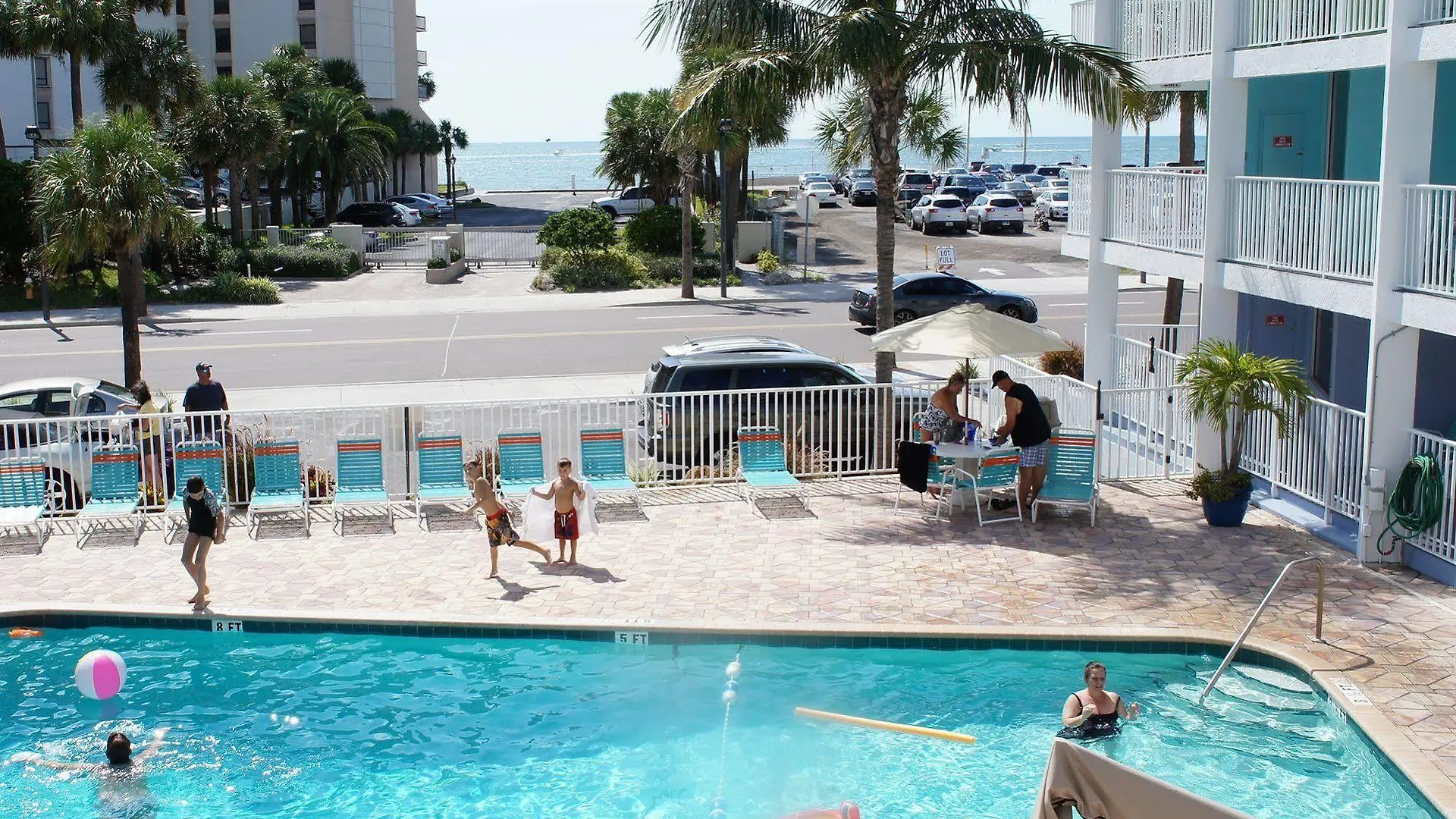 Pelican Pointe Clearwater Beach Hotel 3*,